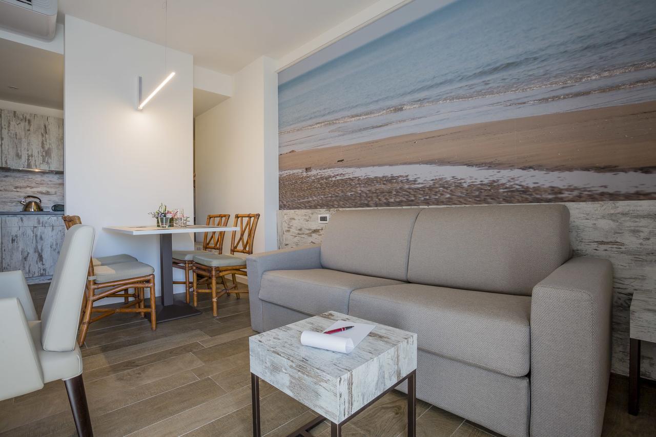 Hotel Ambassador Bibione Buitenkant foto